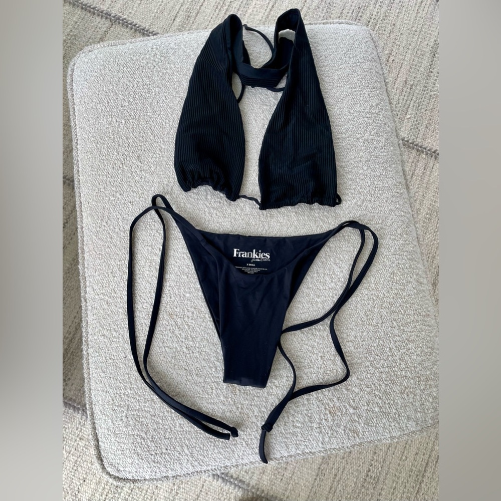 XS Black string Frankie’s Bikinis